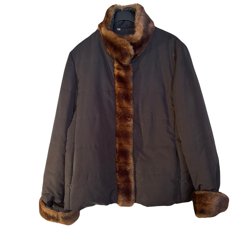 Jones New York  Black Jacket wi/Brown Faux Fur Trim size XL
